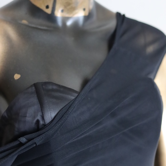 XS S Guess strapless Corset Back zip Dress with tulle layered volume skirt - Picture 3 of 3